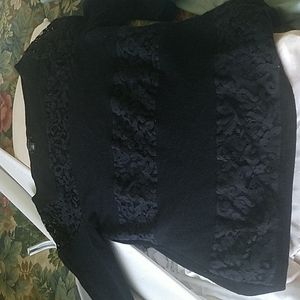 Ann Taylor knit and lace topve